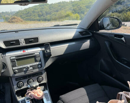 Сірий Фольксваген Пассат, об'ємом двигуна 2 л та пробігом 237 тис. км за 6500 $, фото 18 на Automoto.ua