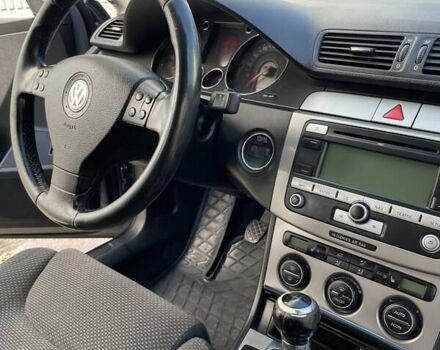 Серый Фольксваген Пассат, объемом двигателя 1.97 л и пробегом 320 тыс. км за 6000 $, фото 23 на Automoto.ua