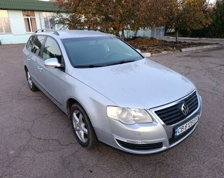 Серый Фольксваген Пассат, объемом двигателя 2 л и пробегом 280 тыс. км за 5000 $, фото 1 на Automoto.ua