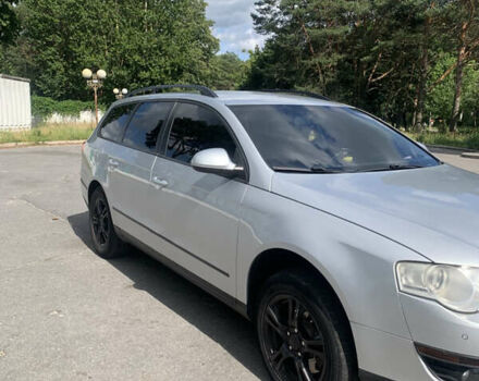 Серый Фольксваген Пассат, объемом двигателя 1.97 л и пробегом 325 тыс. км за 5600 $, фото 1 на Automoto.ua