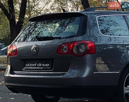 Серый Фольксваген Пассат, объемом двигателя 1.97 л и пробегом 295 тыс. км за 7999 $, фото 9 на Automoto.ua