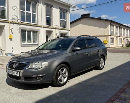 Сірий Фольксваген Пассат, об'ємом двигуна 1.6 л та пробігом 253 тис. км за 6300 $, фото 1 на Automoto.ua