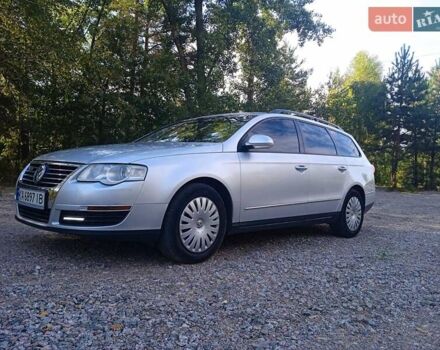 Серый Фольксваген Пассат, объемом двигателя 1.9 л и пробегом 330 тыс. км за 6000 $, фото 9 на Automoto.ua