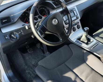 Серый Фольксваген Пассат, объемом двигателя 1.97 л и пробегом 232 тыс. км за 5850 $, фото 4 на Automoto.ua