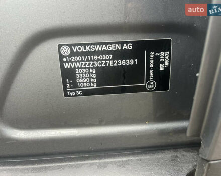 Серый Фольксваген Пассат, объемом двигателя 1.6 л и пробегом 142 тыс. км за 7450 $, фото 27 на Automoto.ua