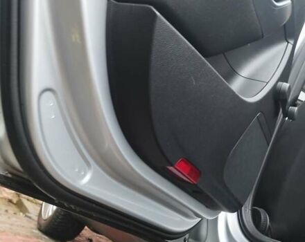 Серый Фольксваген Пассат, объемом двигателя 1.6 л и пробегом 243 тыс. км за 7800 $, фото 81 на Automoto.ua