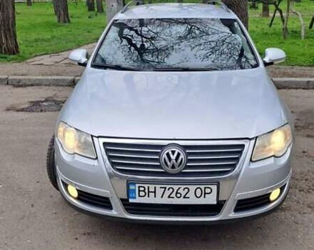 Серый Фольксваген Пассат, объемом двигателя 1.97 л и пробегом 400 тыс. км за 5999 $, фото 1 на Automoto.ua