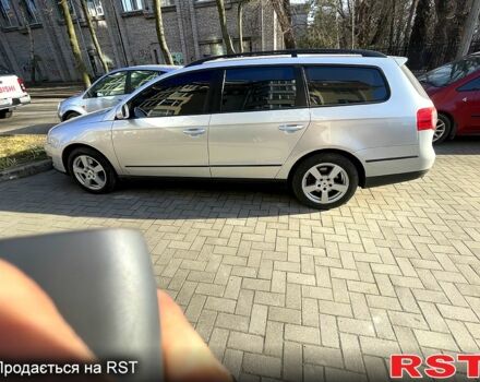 Сірий Фольксваген Пассат, об'ємом двигуна 1.6 л та пробігом 245 тис. км за 6500 $, фото 2 на Automoto.ua