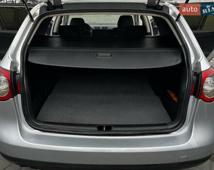 Сірий Фольксваген Пассат, об'ємом двигуна 1.97 л та пробігом 215 тис. км за 4900 $, фото 9 на Automoto.ua