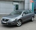 Серый Фольксваген Пассат, объемом двигателя 1.97 л и пробегом 299 тыс. км за 5500 $, фото 2 на Automoto.ua