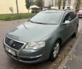 Серый Фольксваген Пассат, объемом двигателя 0 л и пробегом 220 тыс. км за 1900 $, фото 1 на Automoto.ua