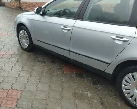 Серый Фольксваген Пассат, объемом двигателя 1.6 л и пробегом 243 тыс. км за 7800 $, фото 9 на Automoto.ua