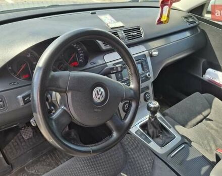 Серый Фольксваген Пассат, объемом двигателя 1.9 л и пробегом 406 тыс. км за 6500 $, фото 5 на Automoto.ua