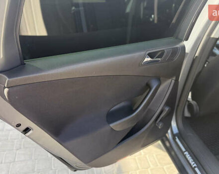 Сірий Фольксваген Пассат, об'ємом двигуна 1.6 л та пробігом 253 тис. км за 6000 $, фото 13 на Automoto.ua