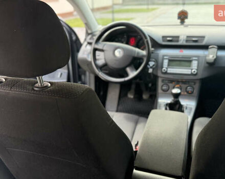 Сірий Фольксваген Пассат, об'ємом двигуна 1.6 л та пробігом 253 тис. км за 6300 $, фото 17 на Automoto.ua