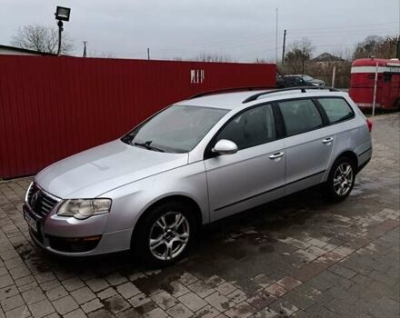 Серый Фольксваген Пассат, объемом двигателя 1.9 л и пробегом 400 тыс. км за 6200 $, фото 3 на Automoto.ua