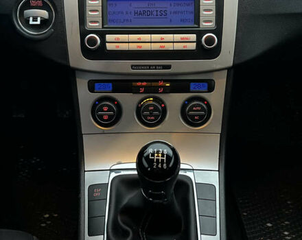 Сірий Фольксваген Пассат, об'ємом двигуна 1.97 л та пробігом 215 тис. км за 4900 $, фото 17 на Automoto.ua