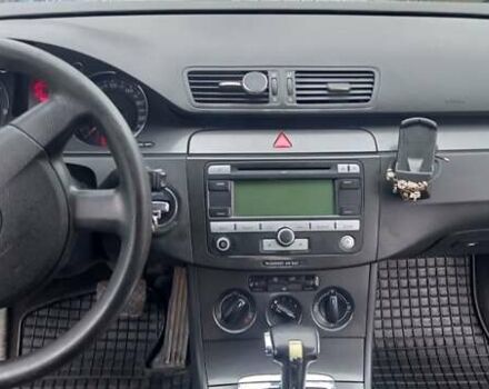 Сірий Фольксваген Пассат, об'ємом двигуна 1.97 л та пробігом 302 тис. км за 6550 $, фото 2 на Automoto.ua