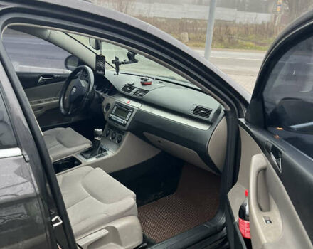 Серый Фольксваген Пассат, объемом двигателя 1.9 л и пробегом 305 тыс. км за 6600 $, фото 7 на Automoto.ua