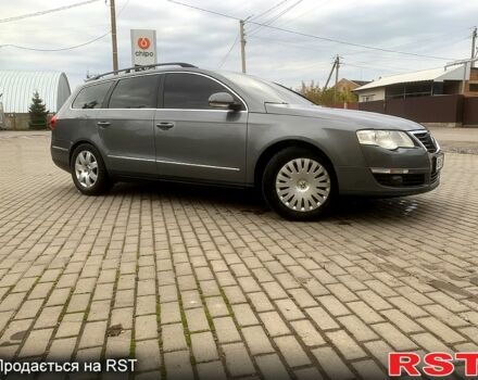 Серый Фольксваген Пассат, объемом двигателя 2 л и пробегом 315 тыс. км за 5800 $, фото 5 на Automoto.ua