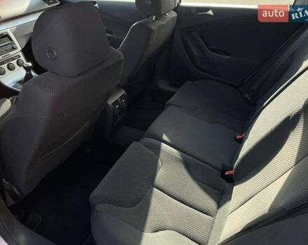 Сірий Фольксваген Пассат, об'ємом двигуна 1.8 л та пробігом 220 тис. км за 6800 $, фото 22 на Automoto.ua