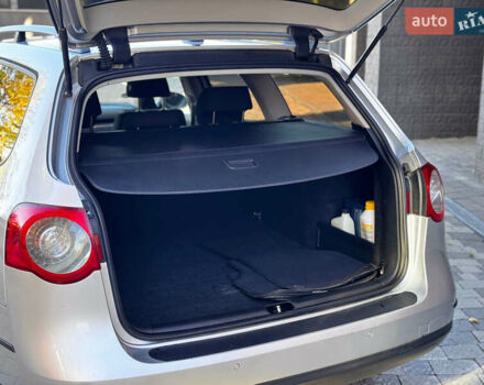 Серый Фольксваген Пассат, объемом двигателя 1.36 л и пробегом 309 тыс. км за 4300 $, фото 13 на Automoto.ua