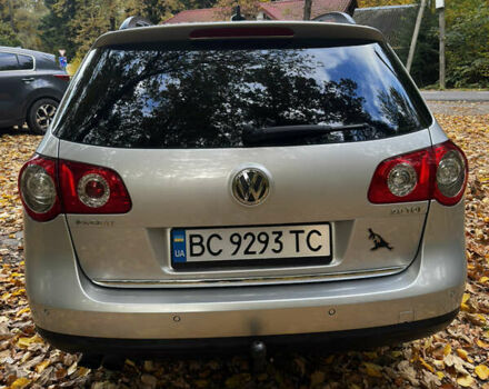 Серый Фольксваген Пассат, объемом двигателя 1.97 л и пробегом 330 тыс. км за 7499 $, фото 6 на Automoto.ua