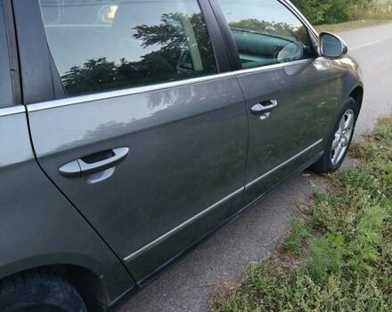 Серый Фольксваген Пассат, объемом двигателя 2 л и пробегом 304 тыс. км за 4900 $, фото 7 на Automoto.ua