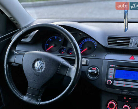 Сірий Фольксваген Пассат, об'ємом двигуна 2 л та пробігом 295 тис. км за 6999 $, фото 36 на Automoto.ua