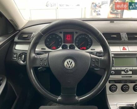 Серый Фольксваген Пассат, объемом двигателя 1.8 л и пробегом 198 тыс. км за 7290 $, фото 21 на Automoto.ua