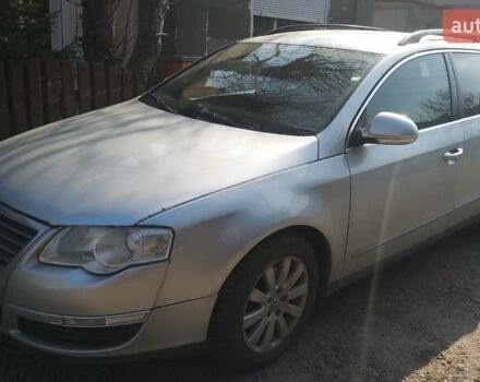 Серый Фольксваген Пассат, объемом двигателя 2 л и пробегом 235 тыс. км за 7000 $, фото 1 на Automoto.ua