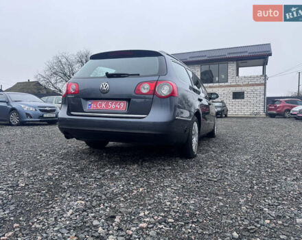 Серый Фольксваген Пассат, объемом двигателя 1.6 л и пробегом 243 тыс. км за 6450 $, фото 12 на Automoto.ua