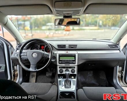 Серый Фольксваген Пассат, объемом двигателя 3.2 л и пробегом 298 тыс. км за 6250 $, фото 4 на Automoto.ua