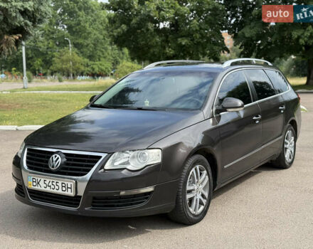 Сірий Фольксваген Пассат, об'ємом двигуна 1.97 л та пробігом 255 тис. км за 5500 $, фото 4 на Automoto.ua
