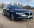 Серый Фольксваген Пассат, объемом двигателя 1.6 л и пробегом 200 тыс. км за 7400 $, фото 1 на Automoto.ua