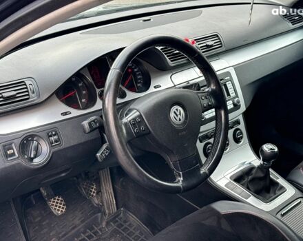 Серый Фольксваген Пассат, объемом двигателя 1.8 л и пробегом 292 тыс. км за 8740 $, фото 14 на Automoto.ua