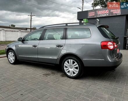 Серый Фольксваген Пассат, объемом двигателя 1.6 л и пробегом 198 тыс. км за 7600 $, фото 10 на Automoto.ua