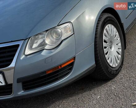 Сірий Фольксваген Пассат, об'ємом двигуна 1.9 л та пробігом 250 тис. км за 5350 $, фото 17 на Automoto.ua