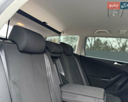 Серый Фольксваген Пассат, объемом двигателя 1.97 л и пробегом 286 тыс. км за 6750 $, фото 38 на Automoto.ua