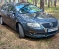 Серый Фольксваген Пассат, объемом двигателя 1.4 л и пробегом 320 тыс. км за 5400 $, фото 2 на Automoto.ua
