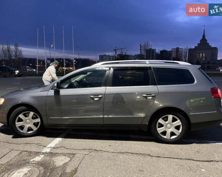 Серый Фольксваген Пассат, объемом двигателя 2 л и пробегом 430 тыс. км за 4999 $, фото 1 на Automoto.ua
