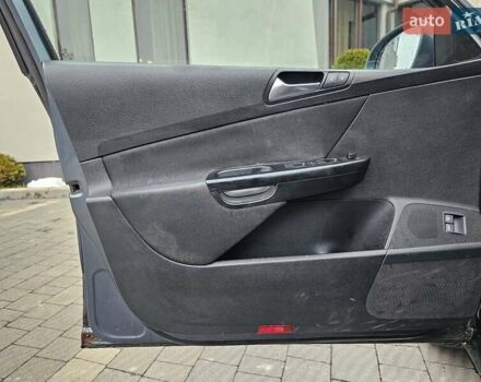 Серый Фольксваген Пассат, объемом двигателя 1.97 л и пробегом 302 тыс. км за 4950 $, фото 53 на Automoto.ua