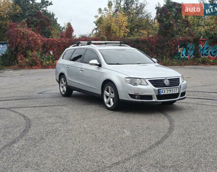 Серый Фольксваген Пассат, объемом двигателя 3.2 л и пробегом 300 тыс. км за 5400 $, фото 12 на Automoto.ua
