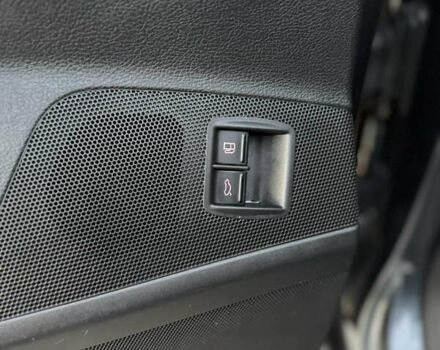 Сірий Фольксваген Пассат, об'ємом двигуна 1.97 л та пробігом 377 тис. км за 6500 $, фото 34 на Automoto.ua