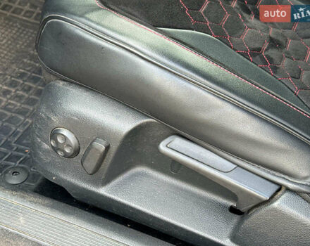 Серый Фольксваген Пассат, объемом двигателя 1.8 л и пробегом 292 тыс. км за 8740 $, фото 13 на Automoto.ua