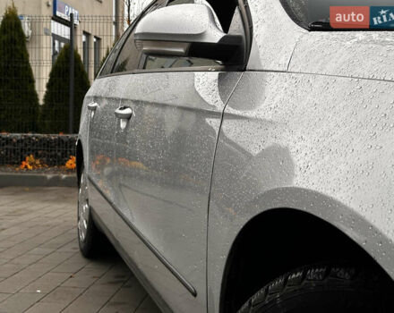 Серый Фольксваген Пассат, объемом двигателя 1.97 л и пробегом 349 тыс. км за 4850 $, фото 12 на Automoto.ua