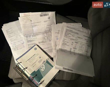 Серый Фольксваген Пассат, объемом двигателя 1.8 л и пробегом 227 тыс. км за 7450 $, фото 71 на Automoto.ua