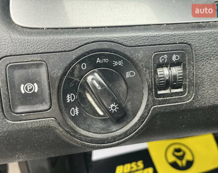 Сірий Фольксваген Пассат, об'ємом двигуна 1.97 л та пробігом 265 тис. км за 5999 $, фото 12 на Automoto.ua