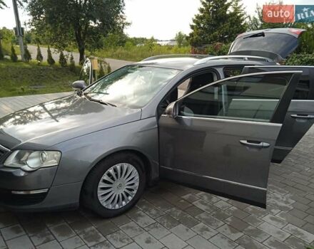 Сірий Фольксваген Пассат, об'ємом двигуна 2 л та пробігом 240 тис. км за 5500 $, фото 14 на Automoto.ua