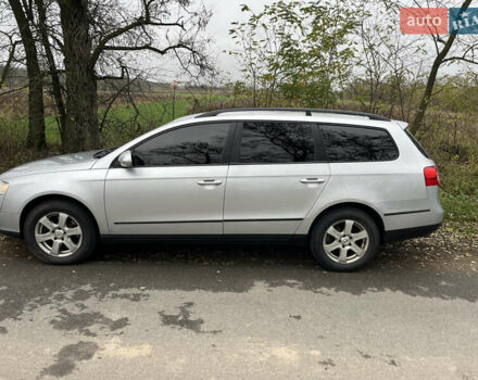 Серый Фольксваген Пассат, объемом двигателя 1.97 л и пробегом 250 тыс. км за 7800 $, фото 2 на Automoto.ua